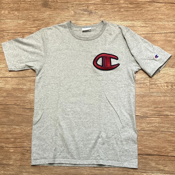 Champion Stitched Logo Tee Size Medium - Picture 1 of 3